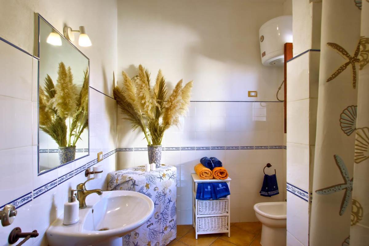Rapanui Resort Santa Marina Salina Dış mekan fotoğraf